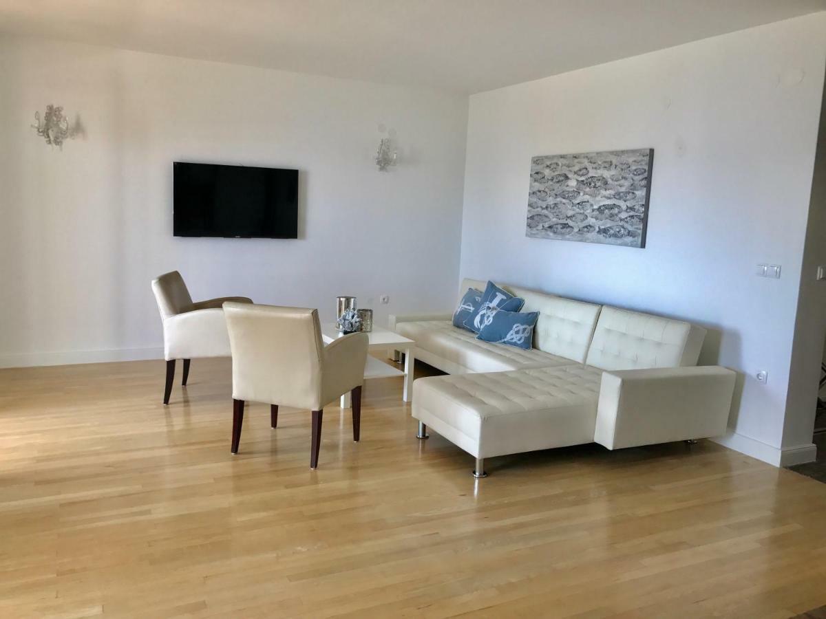 Apartments Villa Lux Dugi Rat Exterior photo